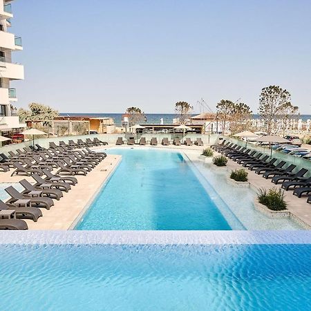 Vlezal Apartment Spa&Pool Beach Resort Mamaia Exterior photo