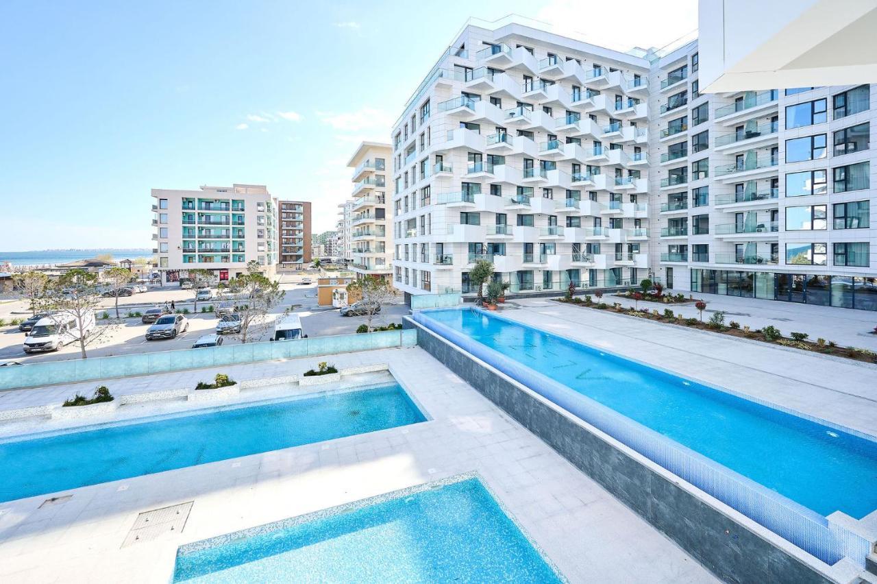 Vlezal Apartment Spa&Pool Beach Resort Mamaia Exterior photo